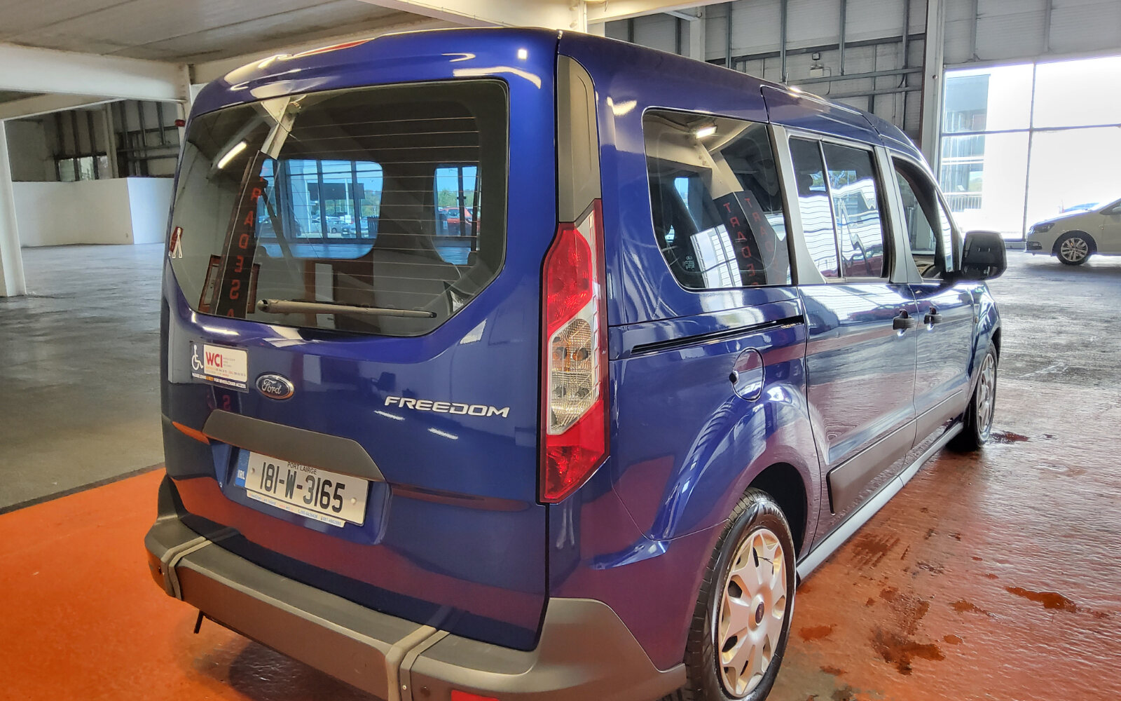 Ford Tourneo Connect 1.5 100PS LWB Titanium Auto
