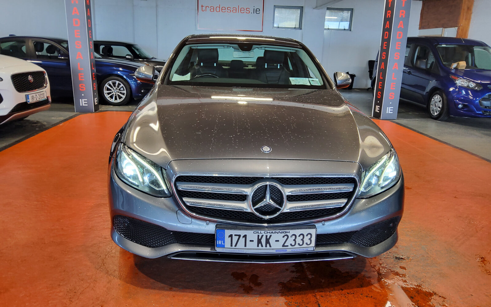Mercedes-Benz E-Class E 220 D AVANTGARDE A/T