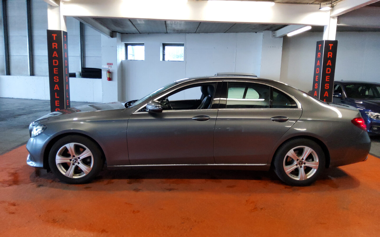 Mercedes-Benz E-Class E 220 D AVANTGARDE A/T