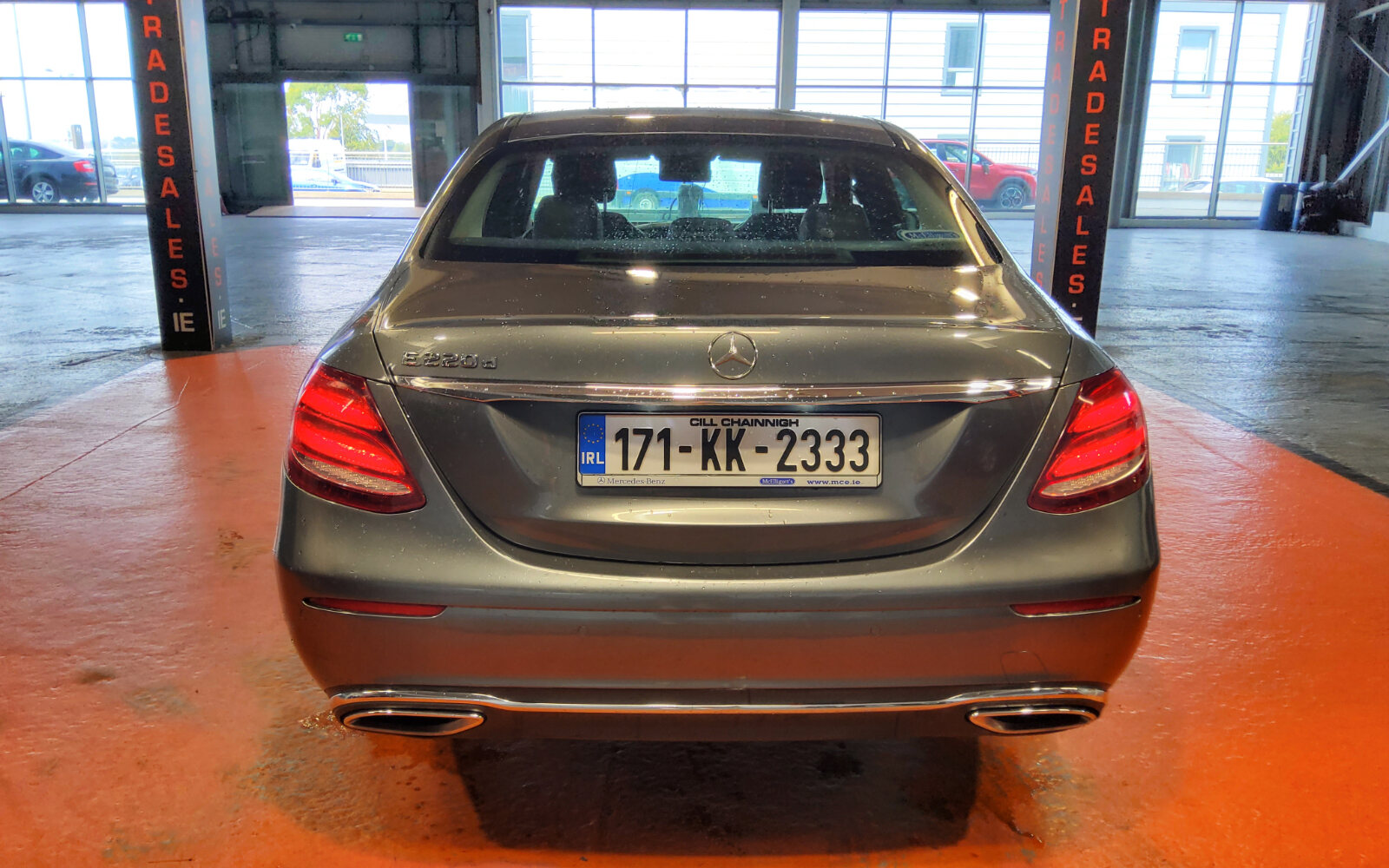 Mercedes-Benz E-Class E 220 D AVANTGARDE A/T