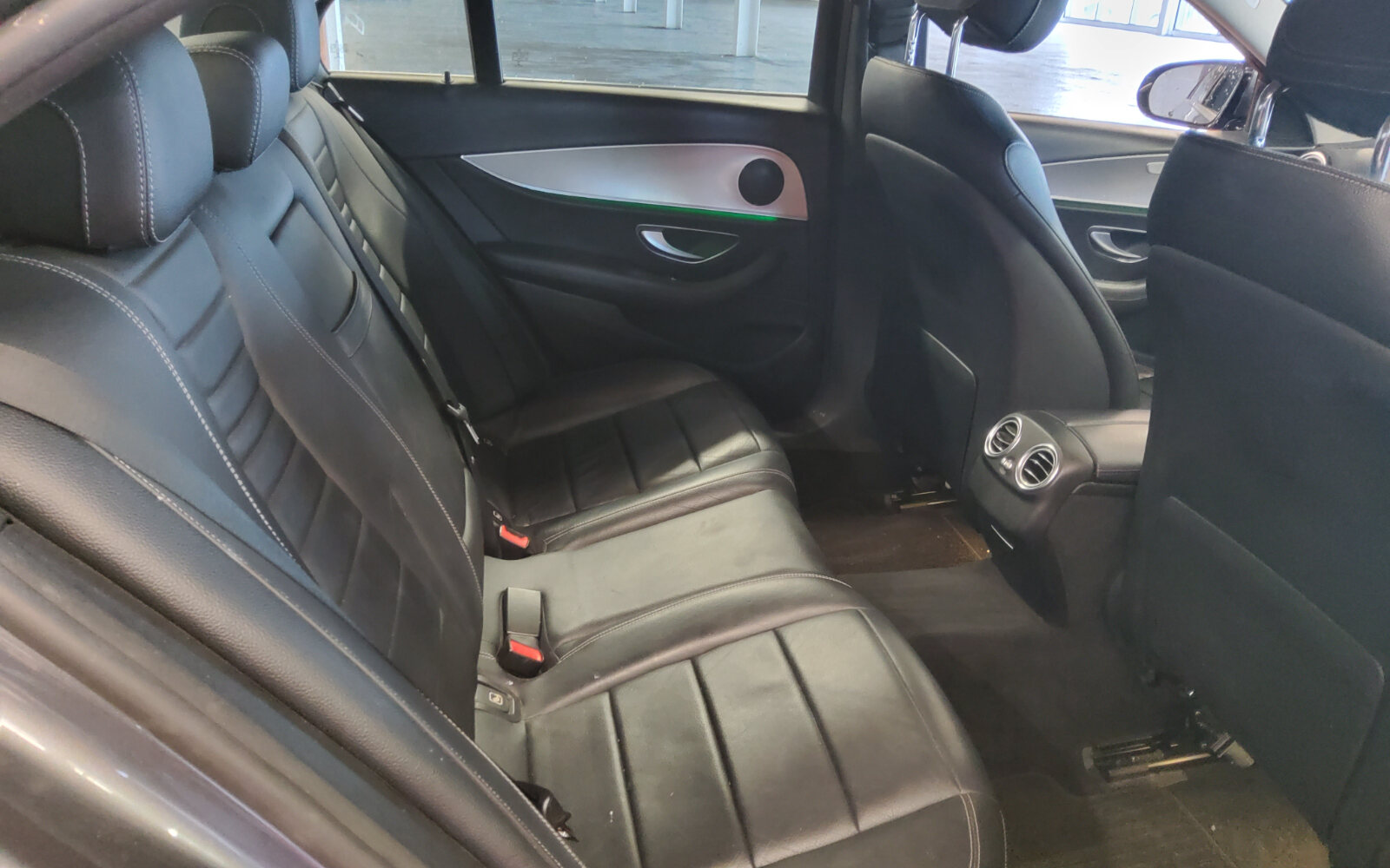 Mercedes-Benz E-Class E 220 D AVANTGARDE A/T