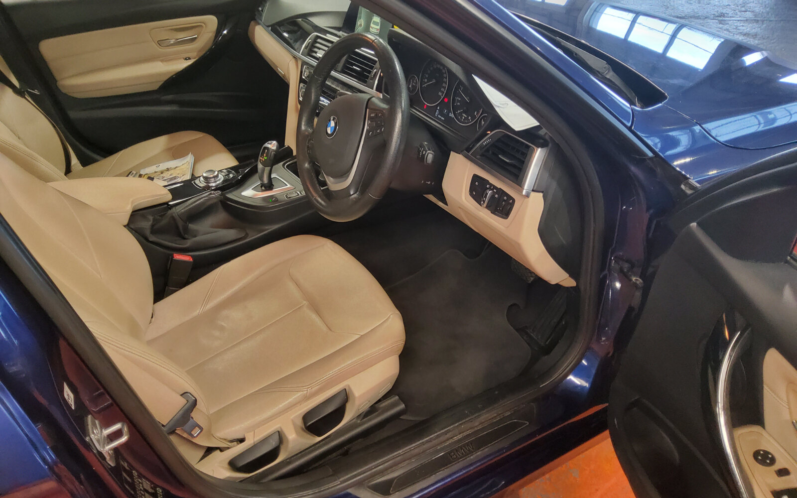 BMW 3-Series 318d SE