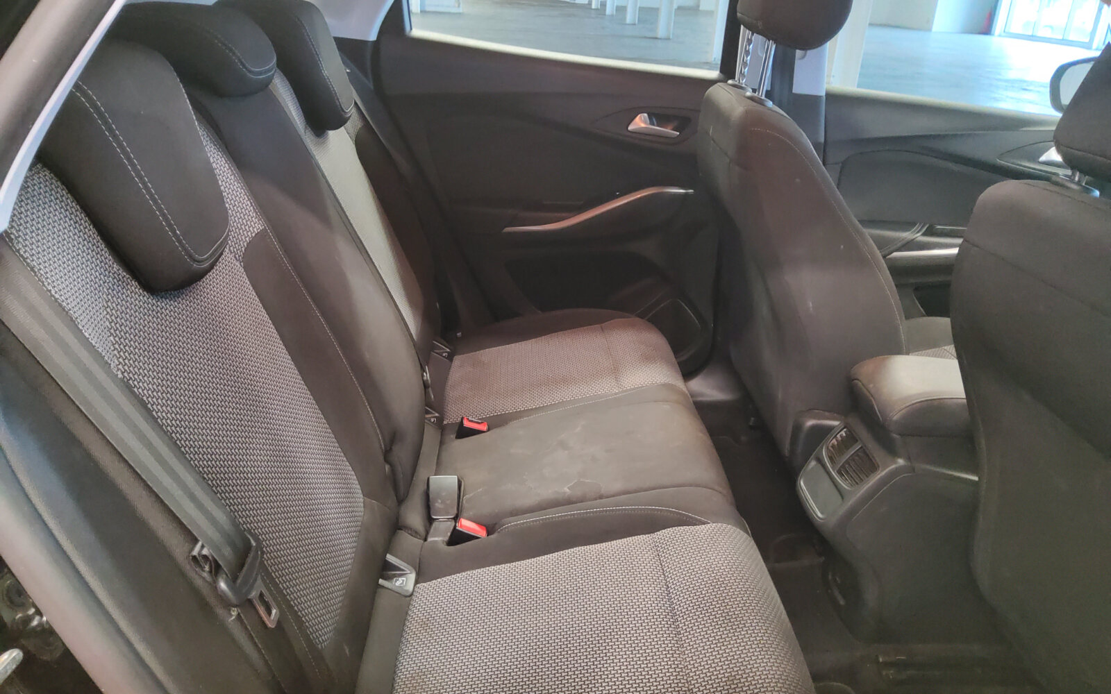 Opel Grandland X SC 1.2i 130PS 6 Speed