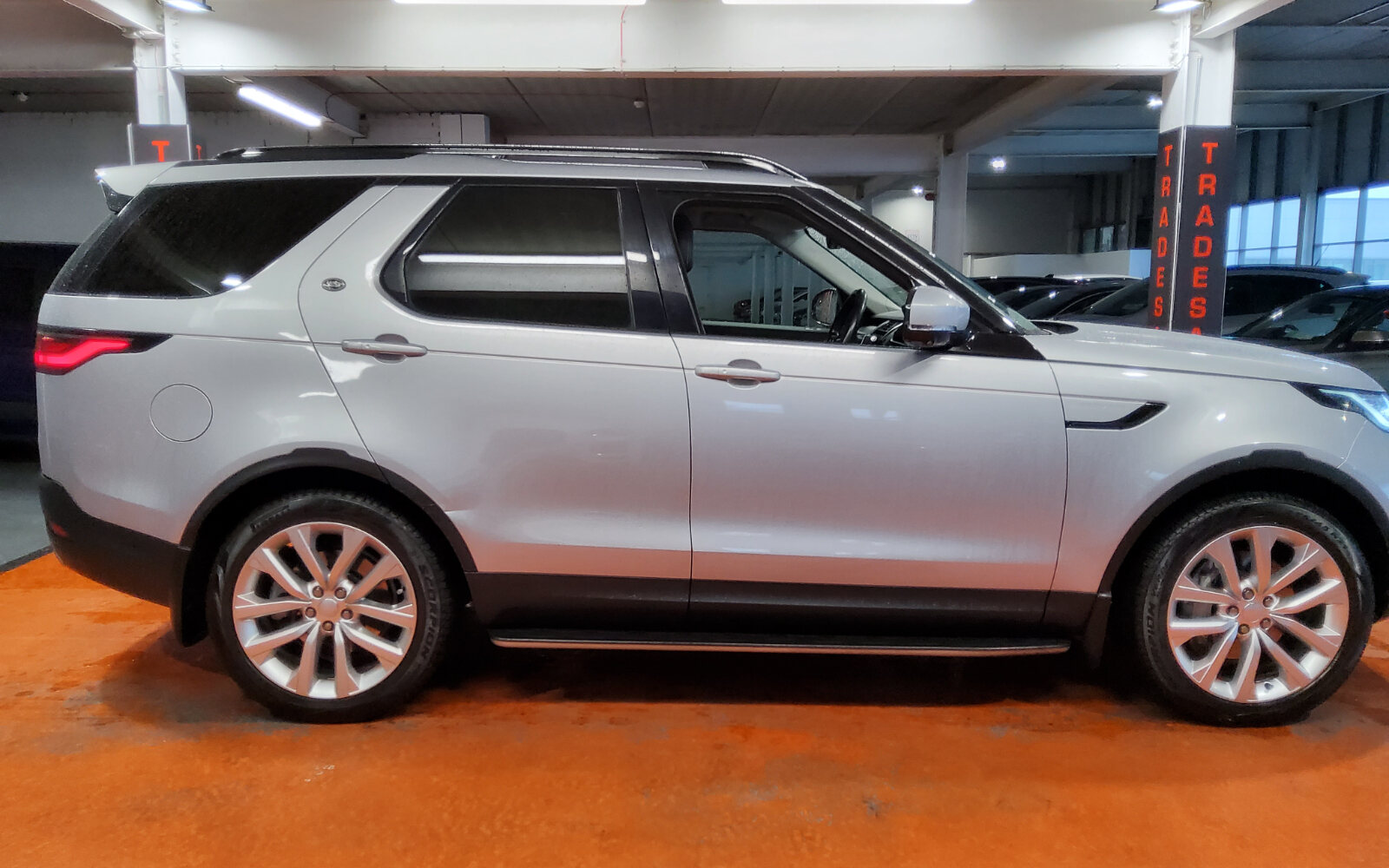 Land Rover Discovery 