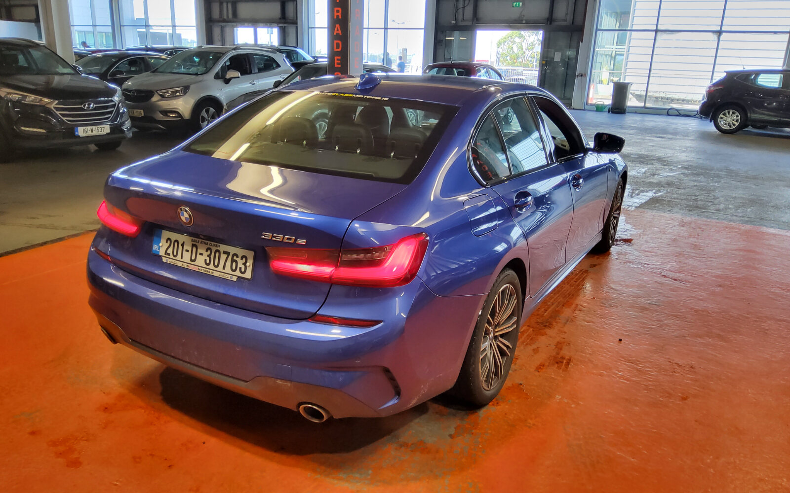 BMW 3-Series 330e M Sport Auto
