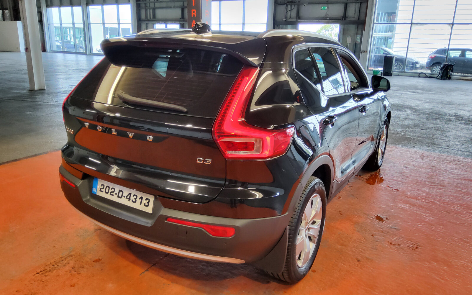 Volvo XC40 D3 DIESEL (150hp) Momentum Auto