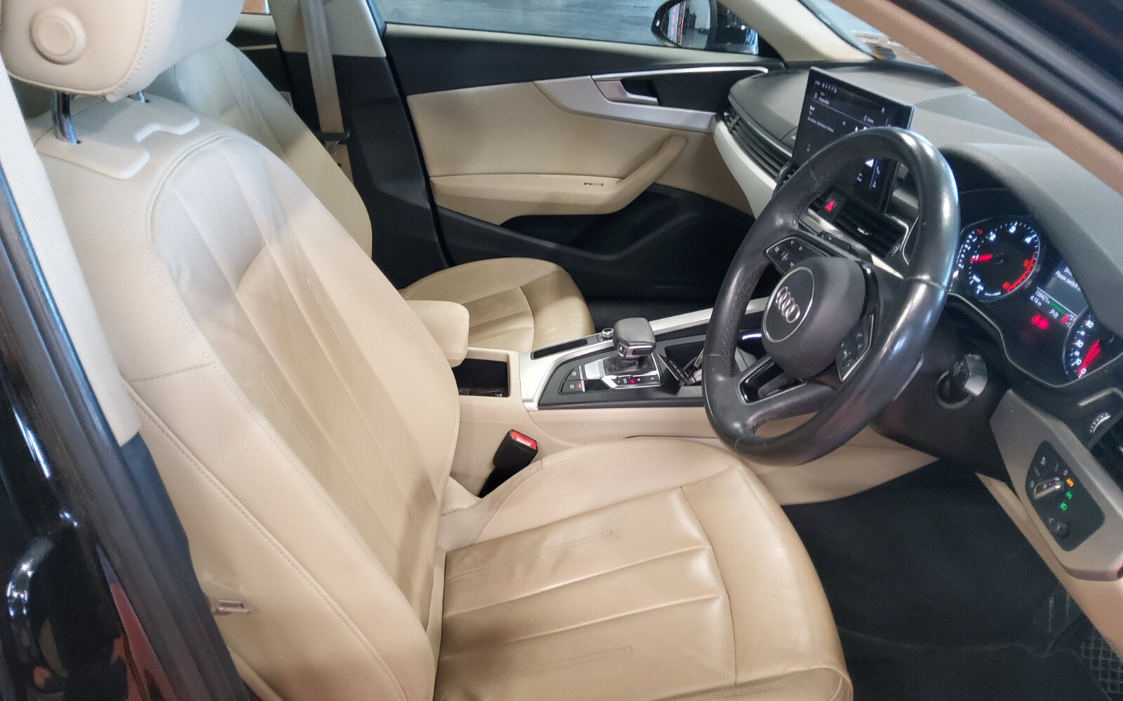 Audi A4 35 TDI 163HP S Tronic SE