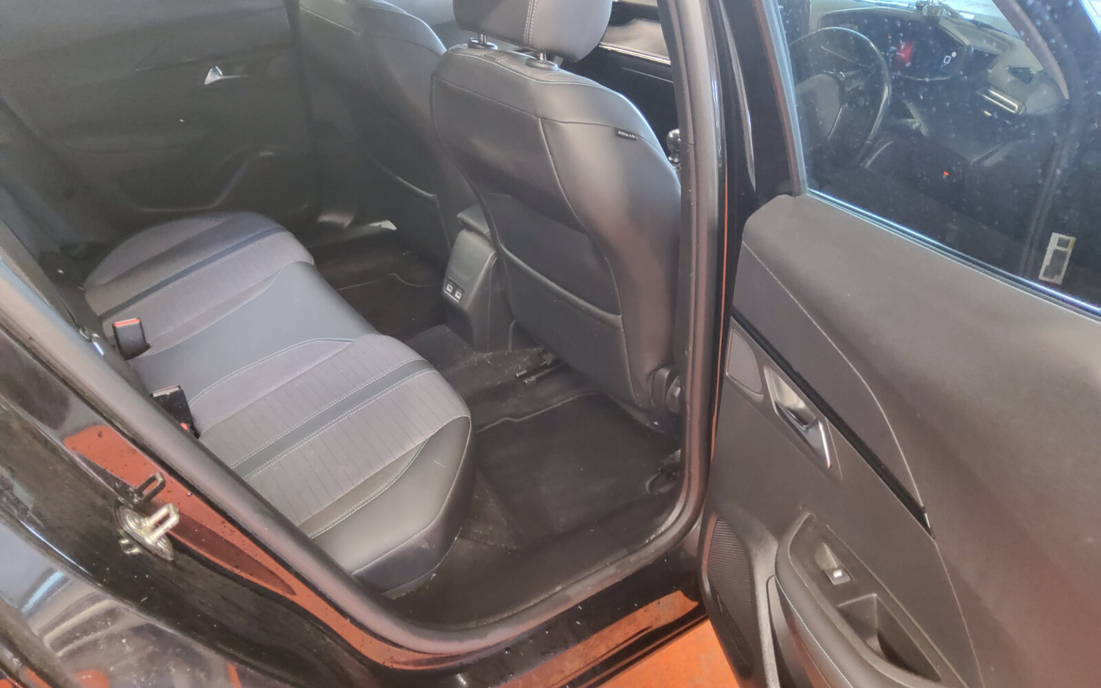 Peugeot 2008 1.5 BlueHDI 110bhp Allure
