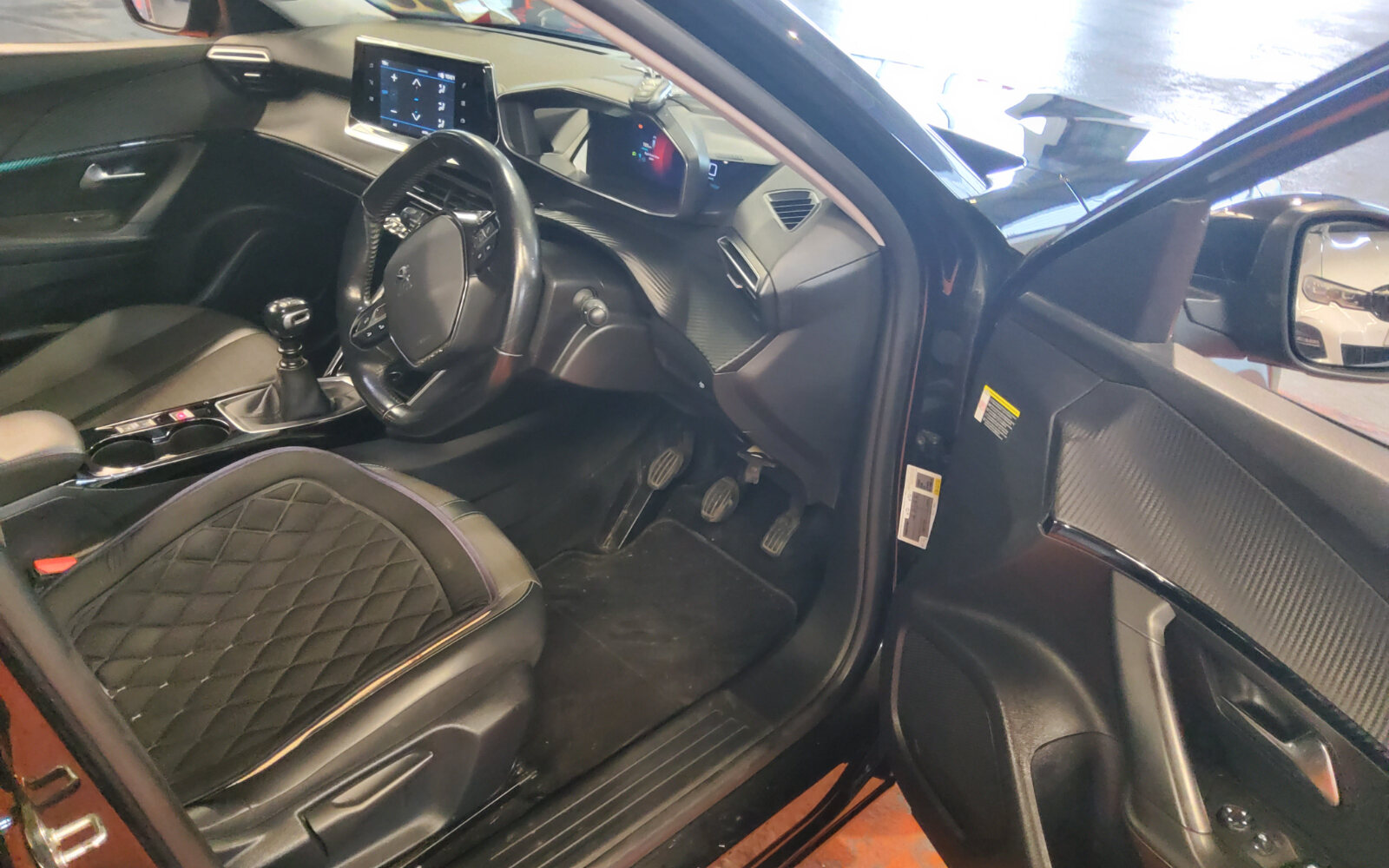 Peugeot 2008 1.5 BlueHDI 110bhp Allure