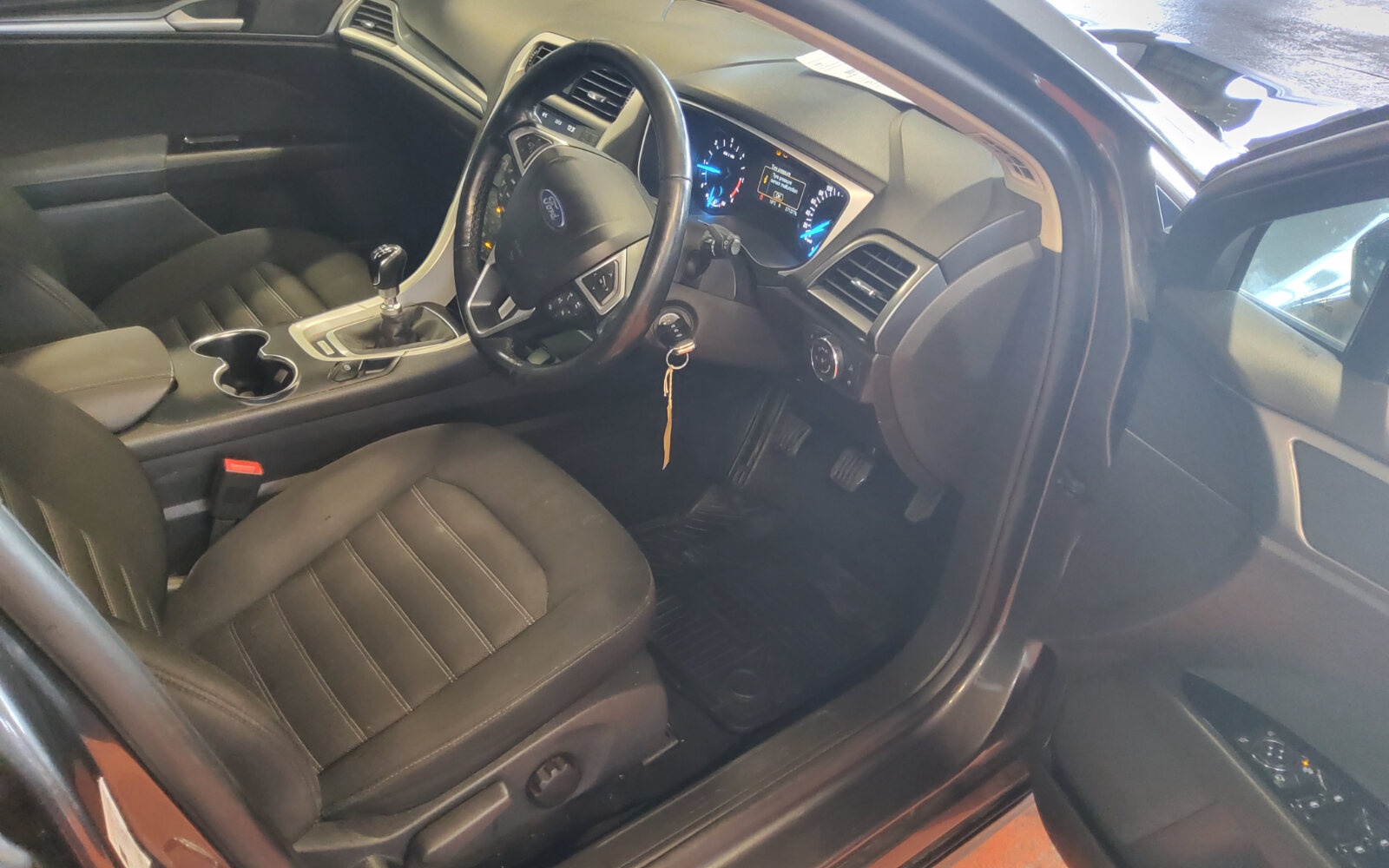 Ford Mondeo 2.0TDCi 150PS Zetec Powershift