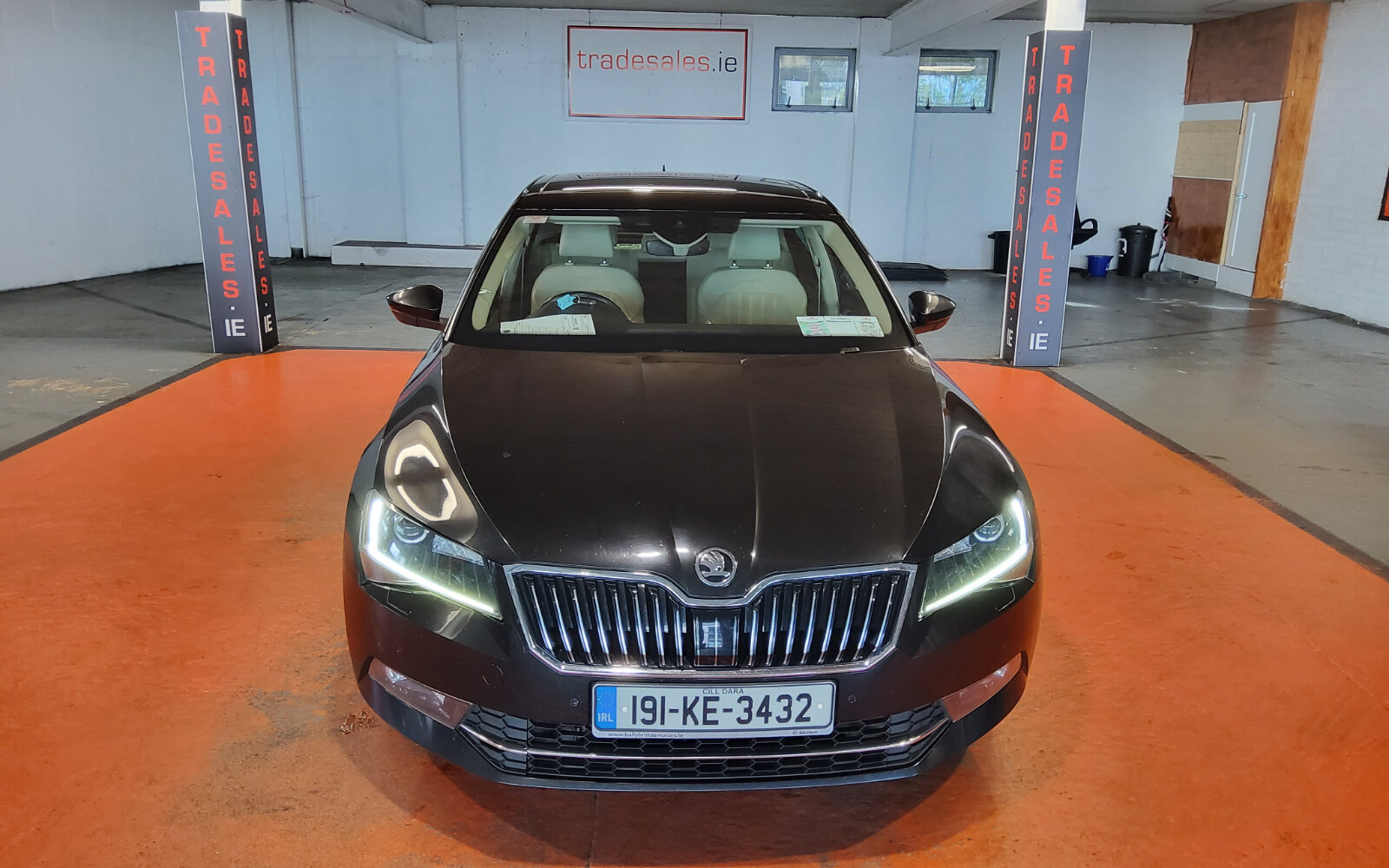 Skoda Superb 2.0 TDI 150bhp DSG L&K