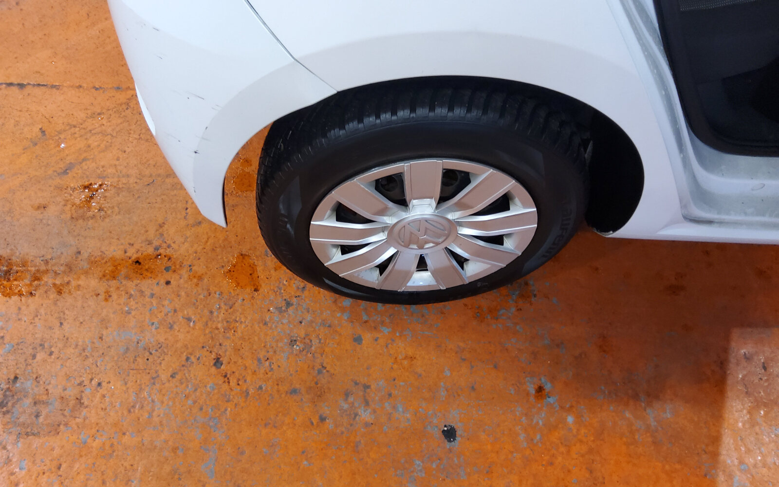 Volkswagen up! 1.0 60BHP TAKE UP