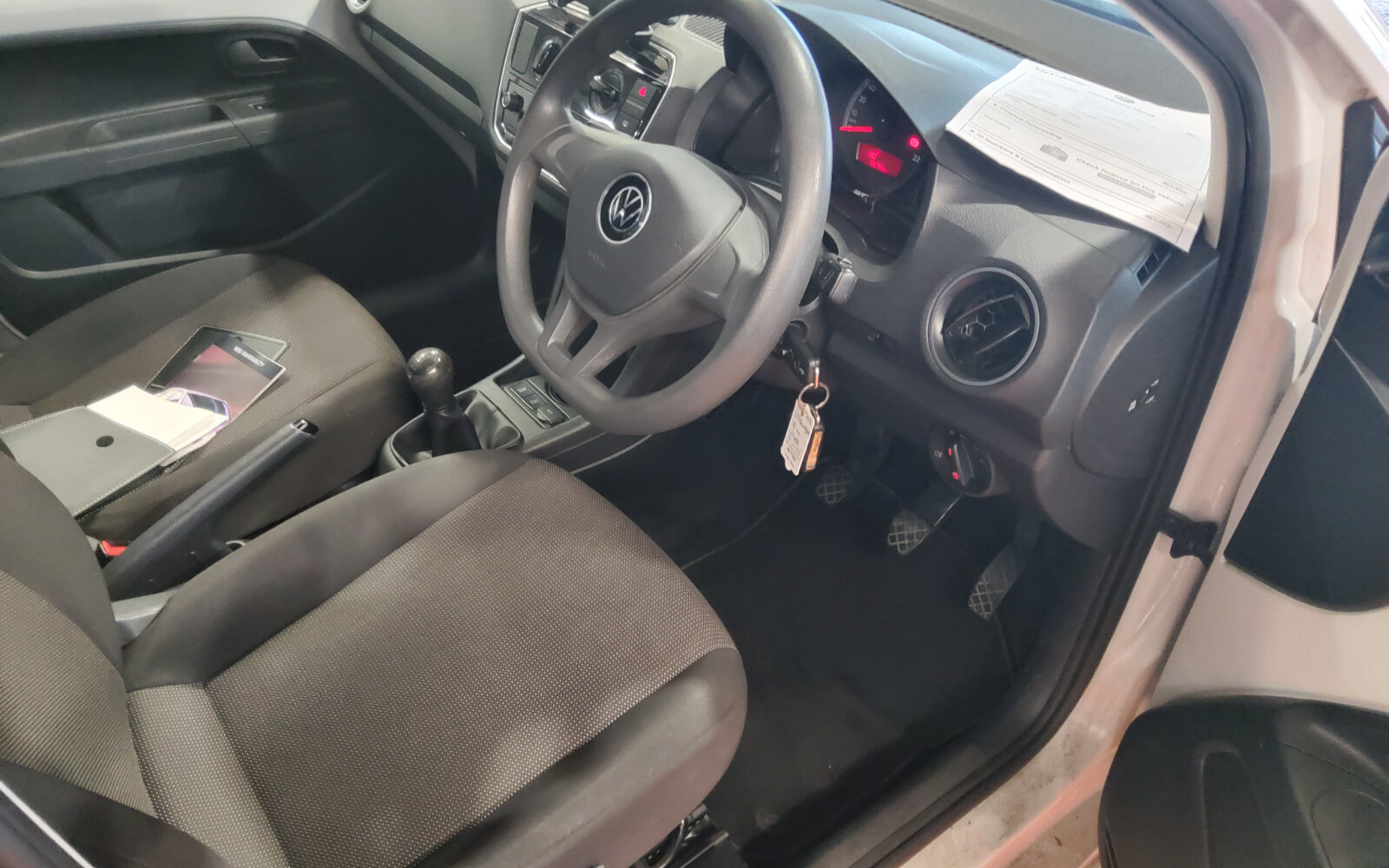 Volkswagen up! 1.0 60BHP TAKE UP