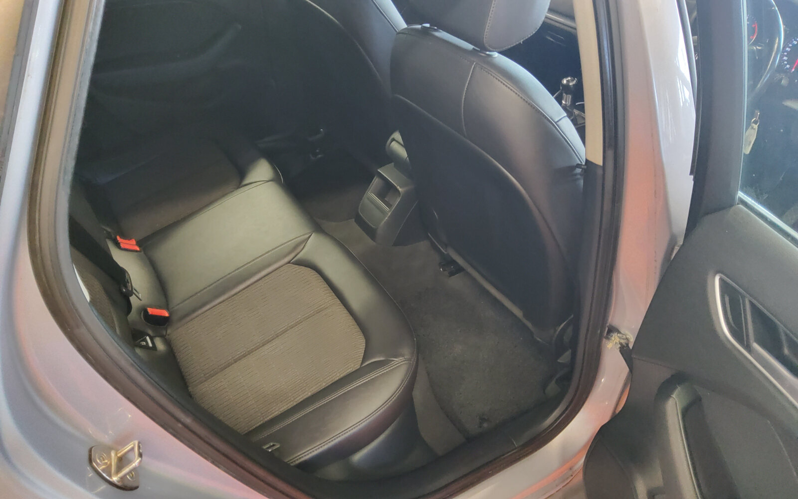 Audi A3 1.6 TDI SE 17