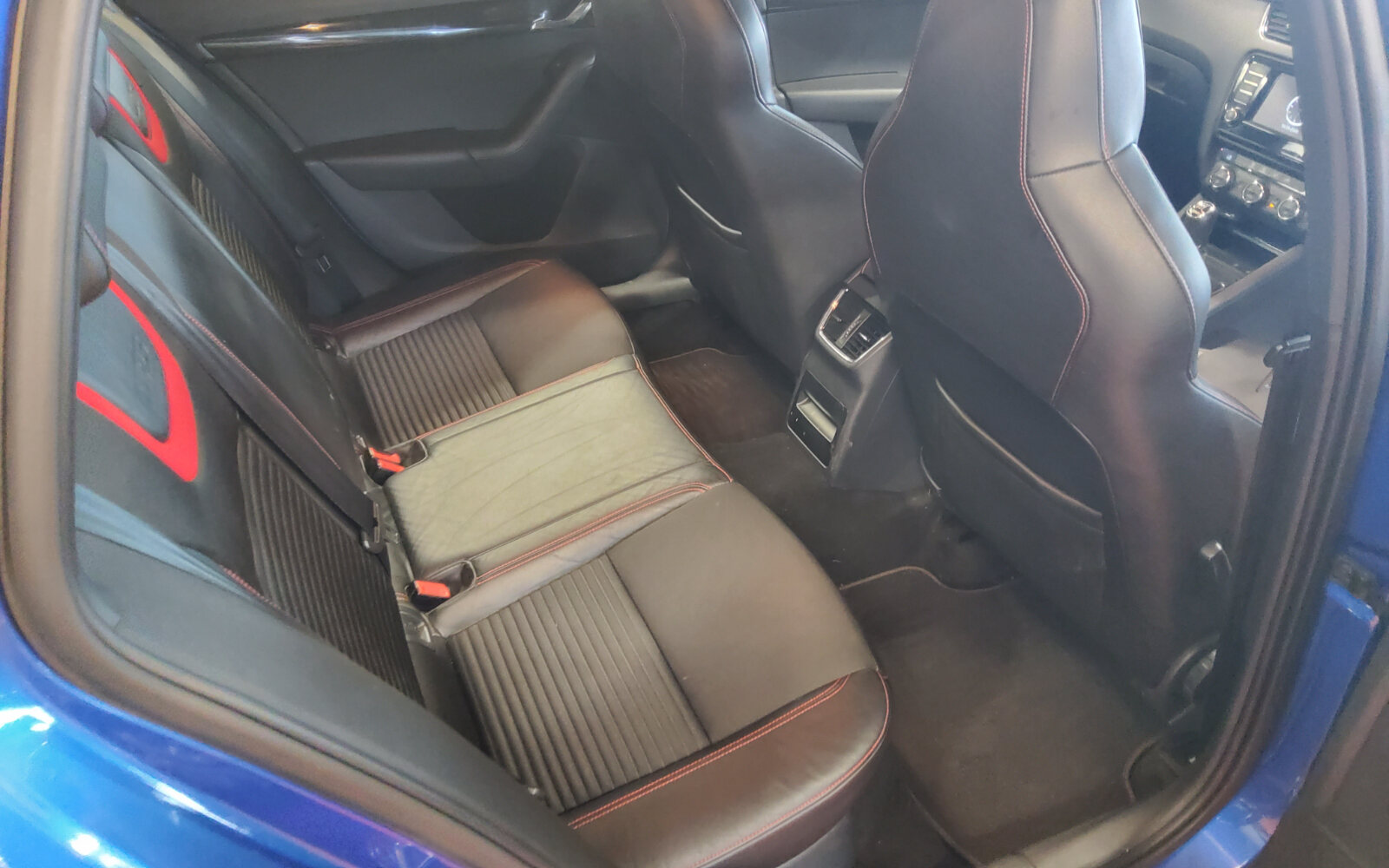 Skoda Octavia COMBI RS 2.0TDI 184HP