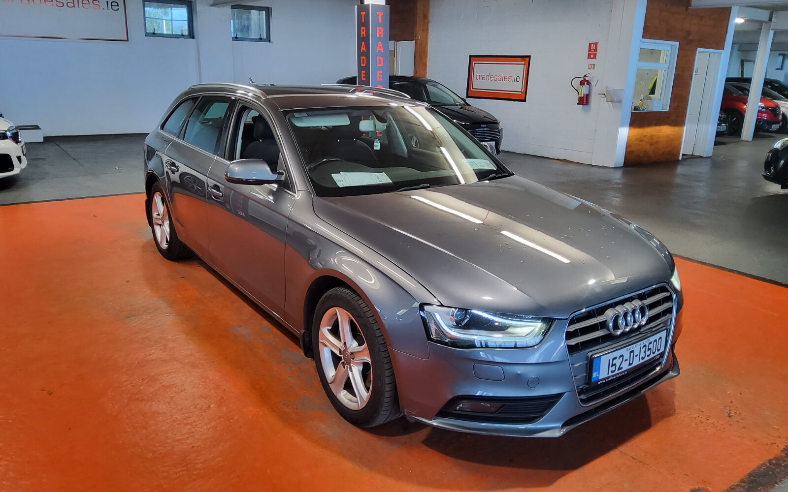 Audi A4 2.0TDI 150HP Attraction Ultra