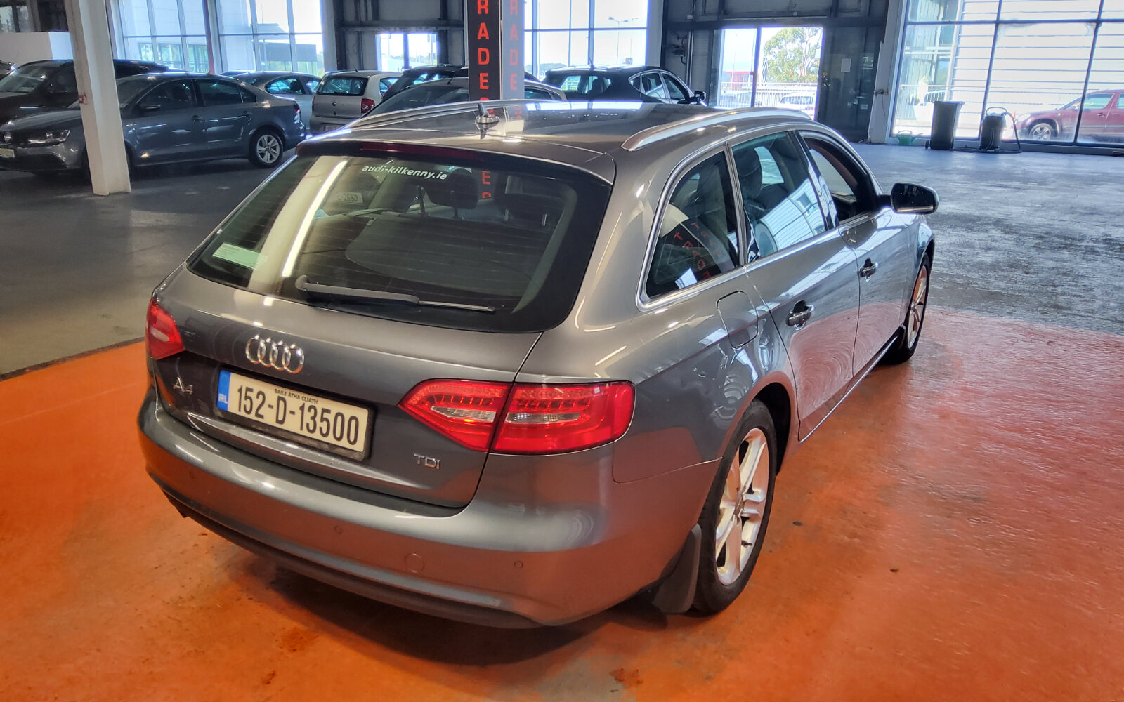Audi A4 2.0TDI 150HP Attraction Ultra