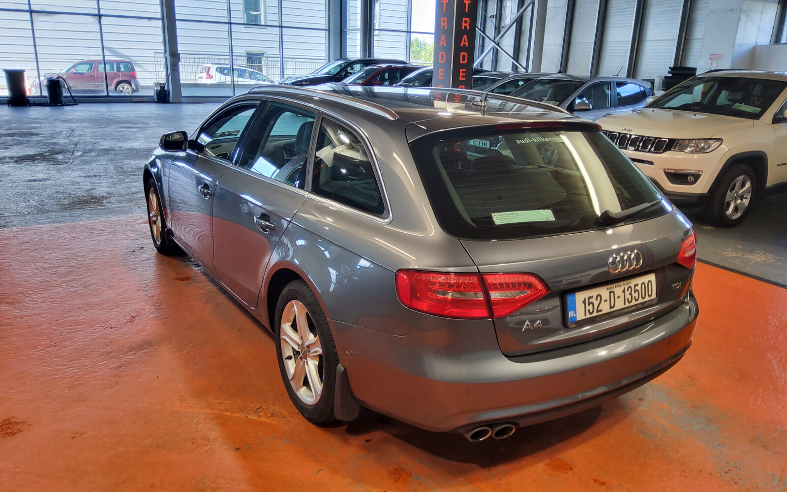 Audi A4 2.0TDI 150HP Attraction Ultra