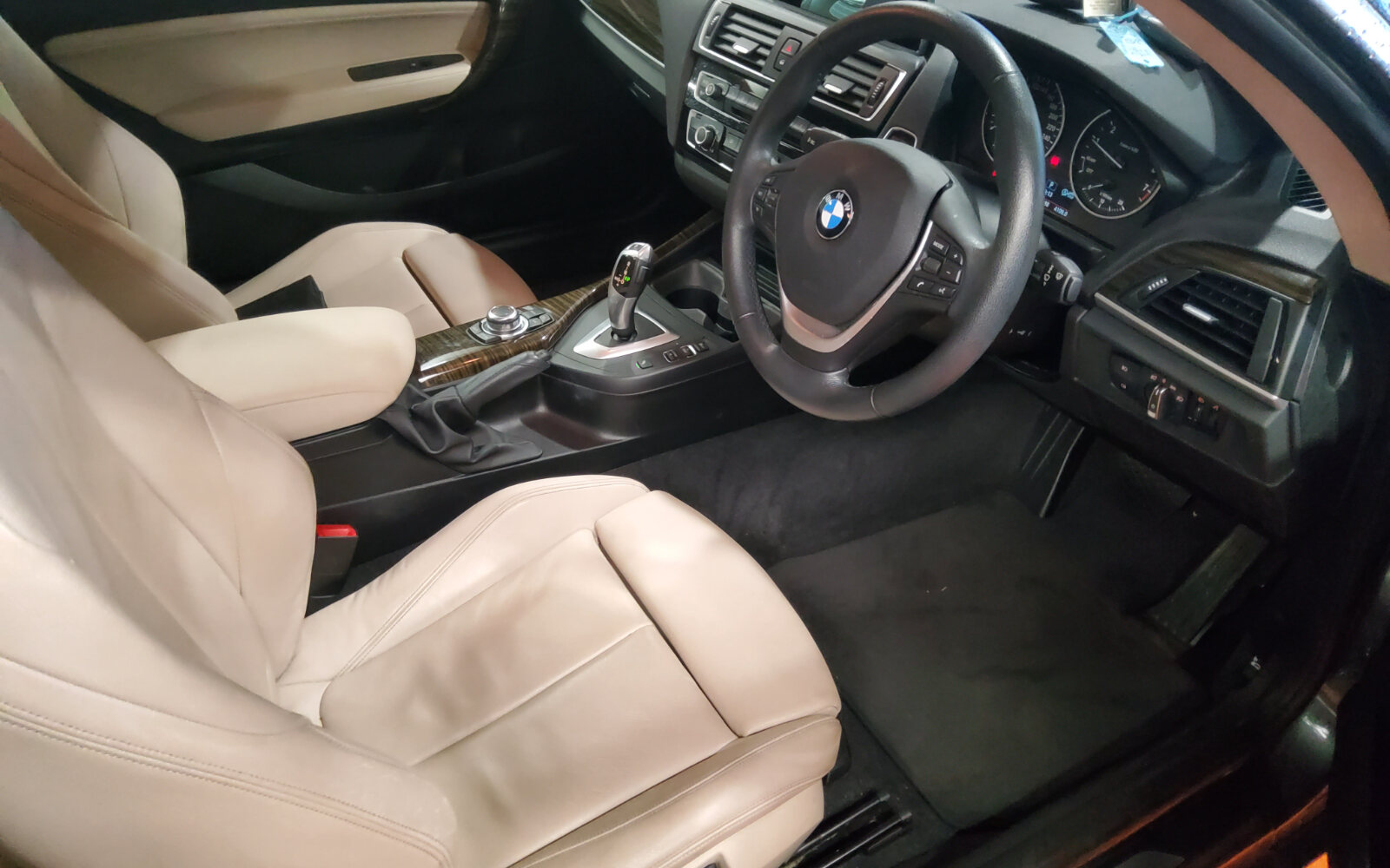 BMW 2-Series 218i Luxury Auto