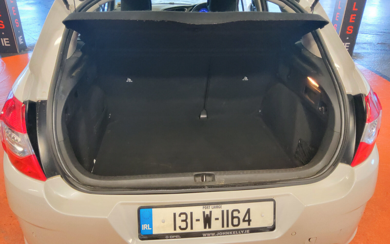 Citroen C4 1.6 e-HDi 115HP Airdream VTR+