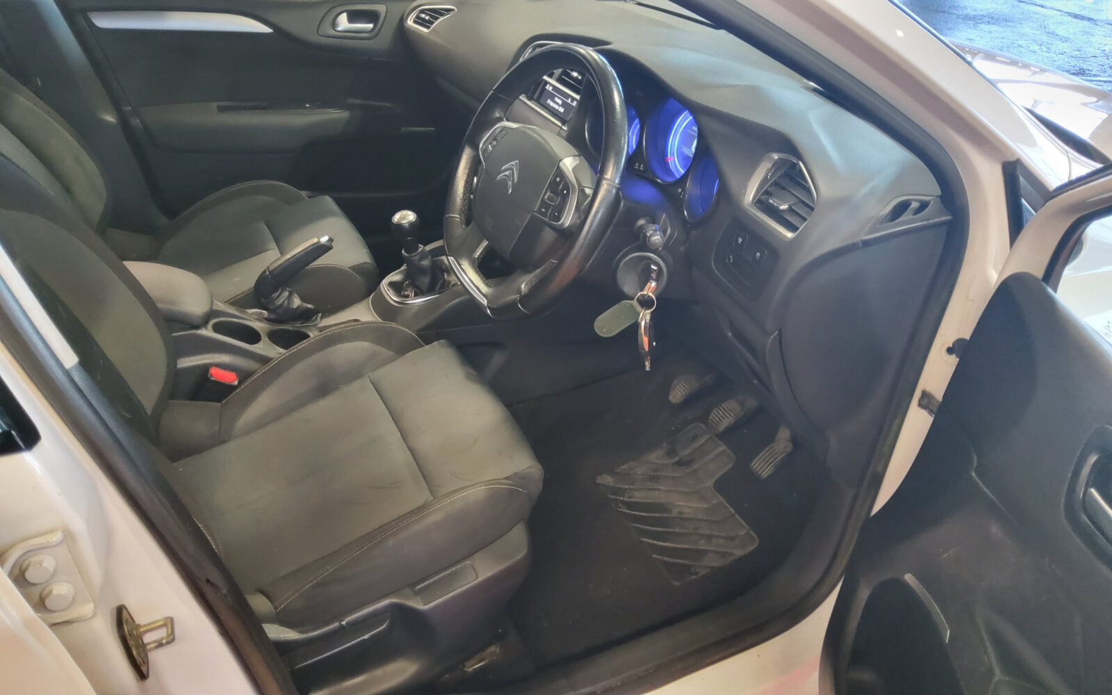 Citroen C4 1.6 e-HDi 115HP Airdream VTR+