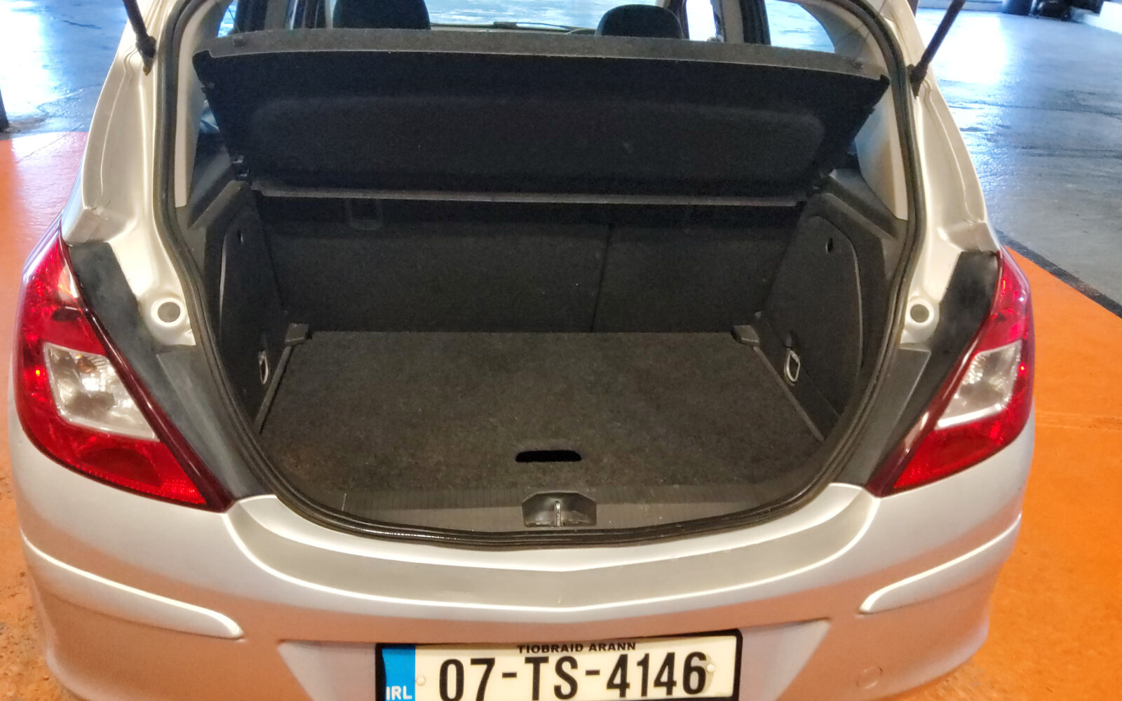 Opel Corsa 1.2i 16v CLUB 5 DR