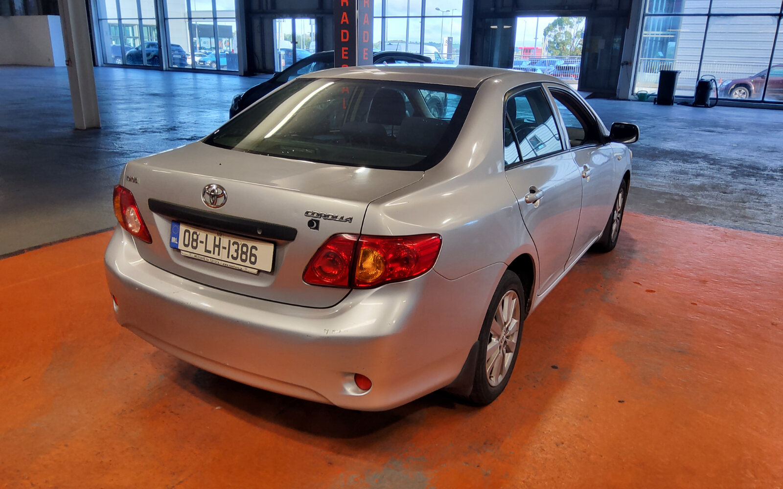 Toyota Corolla 1.4 VVT-i 4Dr Luna