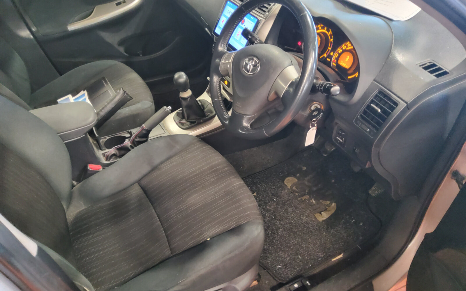 Toyota Corolla 1.4 VVT-i 4Dr Luna