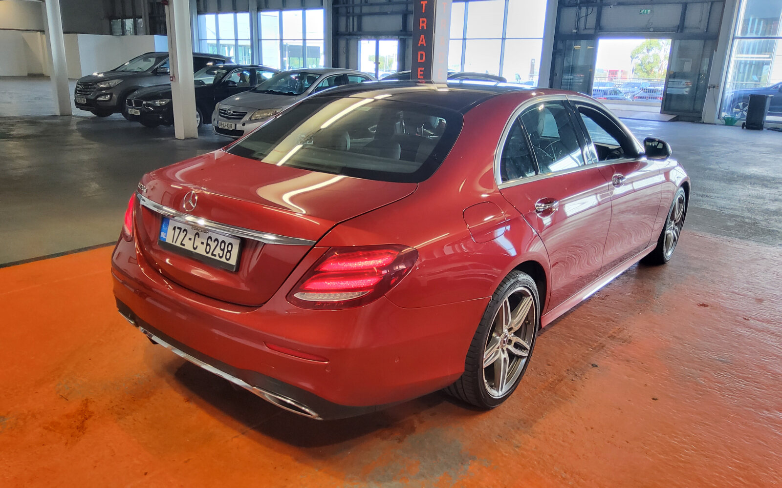 Mercedes-Benz E-Class E 220 D AMG LINE A/T