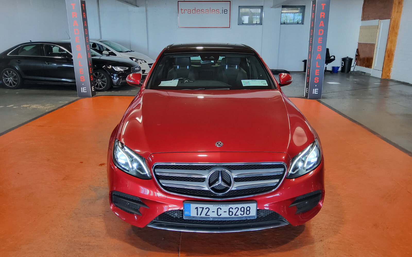 Mercedes-Benz E-Class E 220 D AMG LINE A/T