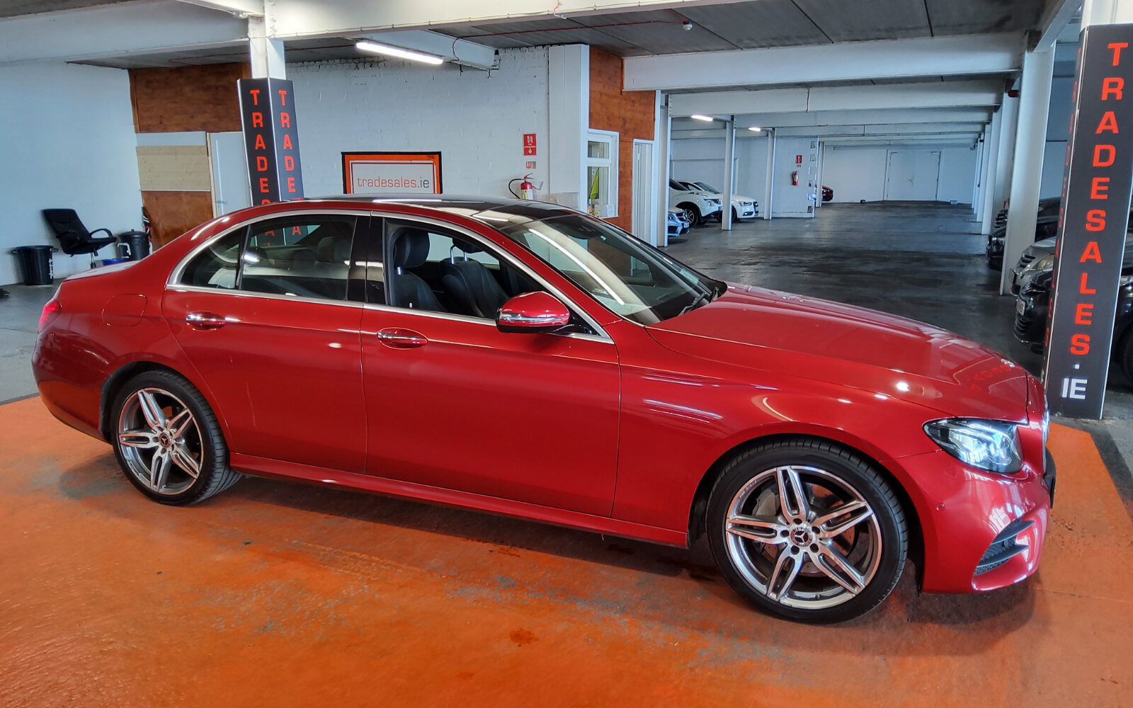 Mercedes-Benz E-Class E 220 D AMG LINE A/T