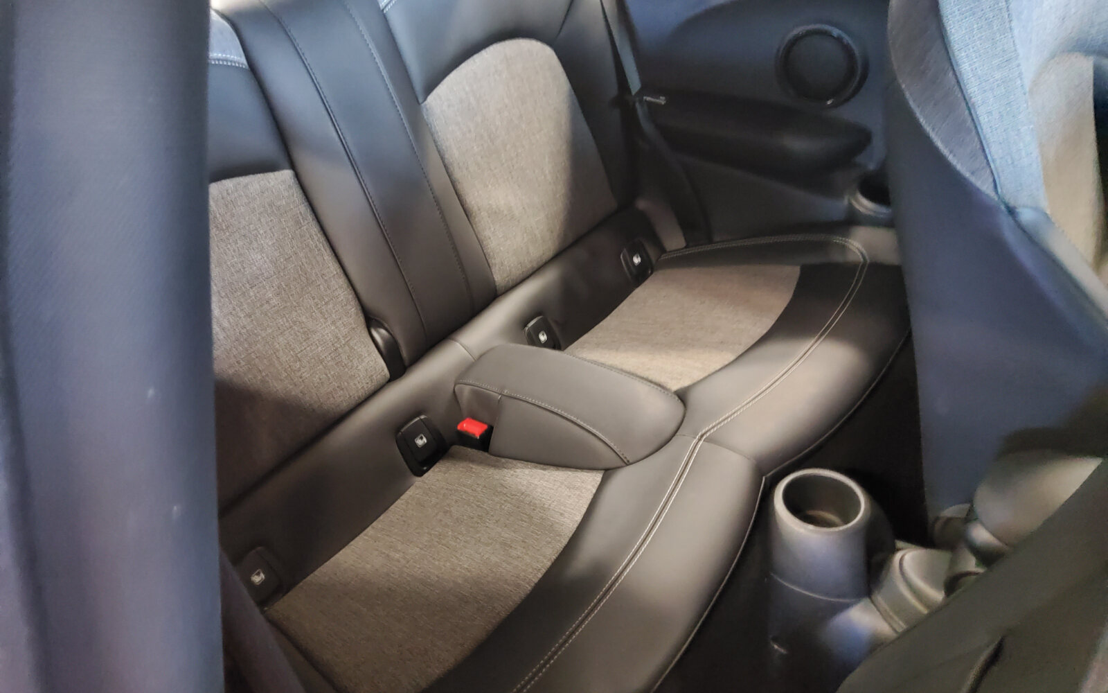 Mini Cooper Electric Resolute