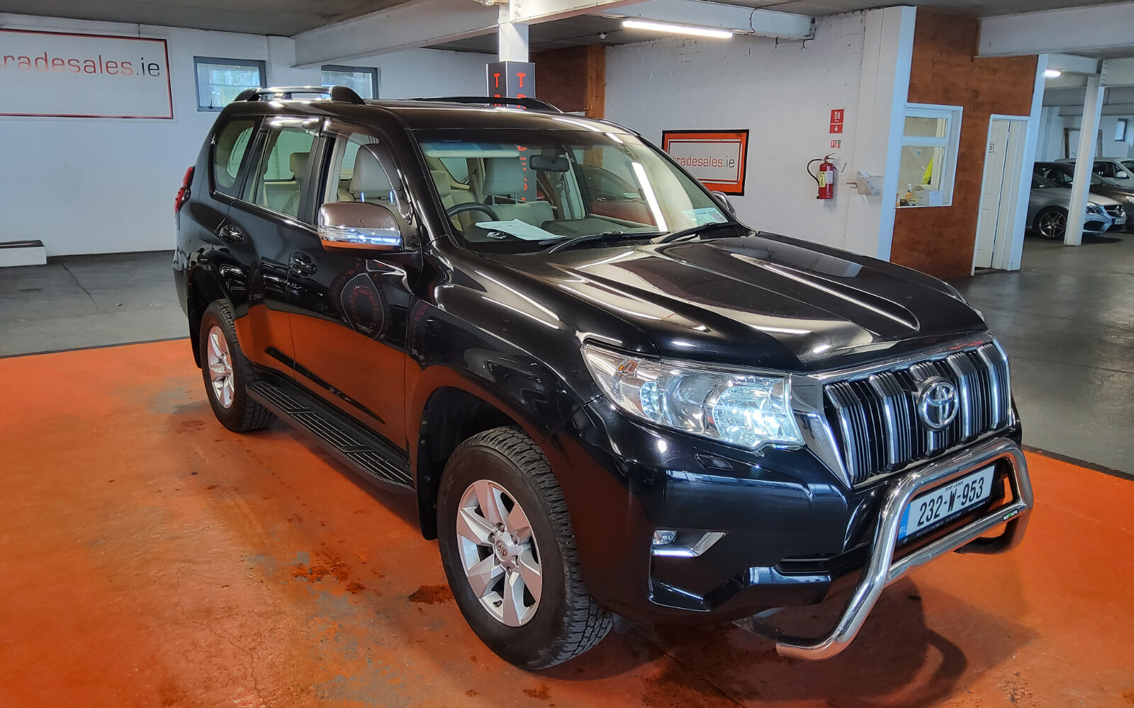 Toyota Land Cruiser 