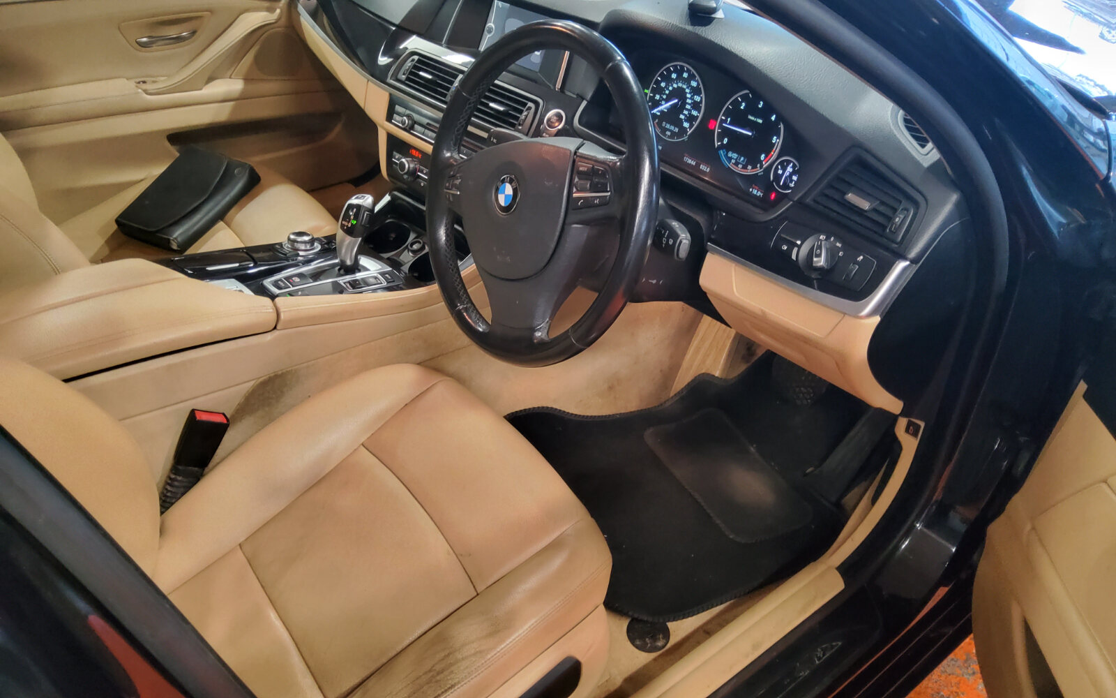 BMW 5-Series 520D SE TOURING AUTO