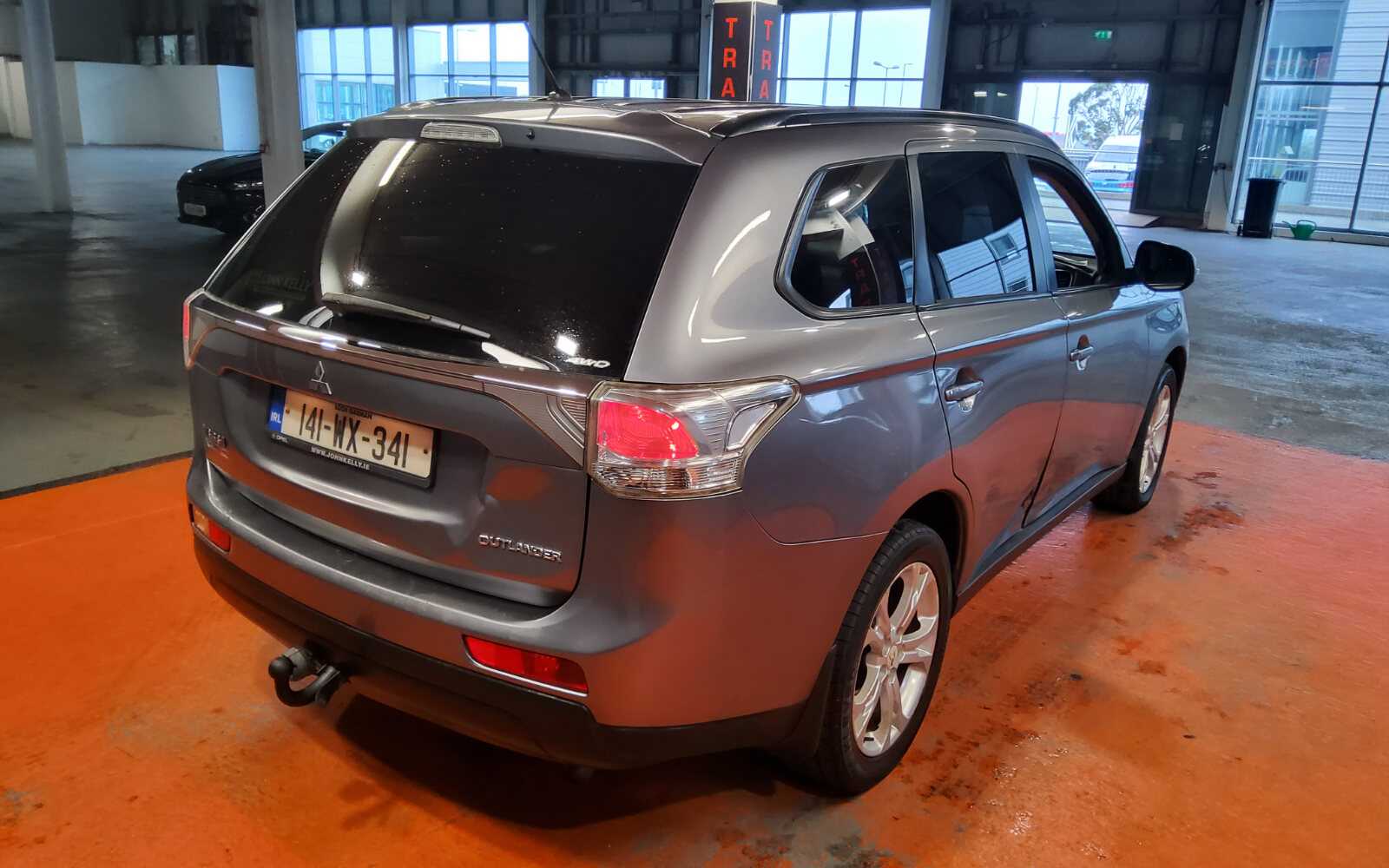 Mitsubishi Outlander 2.2 DI-D 150PS 6MT 4WD 7-Seater Intense