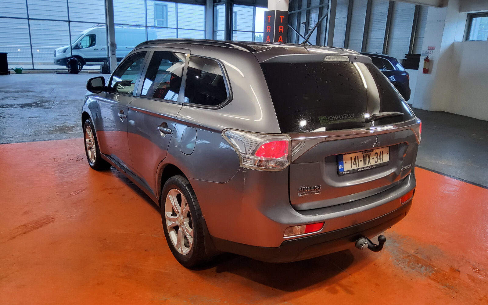 Mitsubishi Outlander 2.2 DI-D 150PS 6MT 4WD 7-Seater Intense