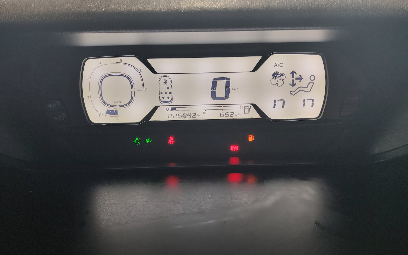 Citroen C4 1.6 e-HDi 115HP Airdream VTR+