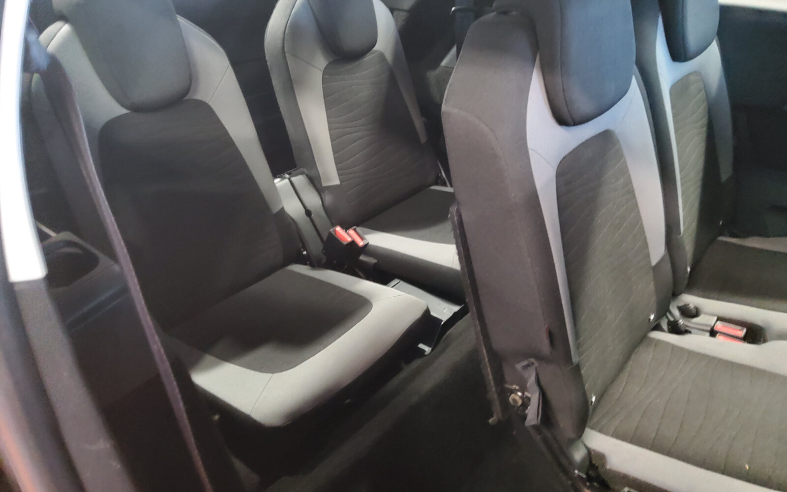Citroen C4 1.6 e-HDi 115HP Airdream VTR+