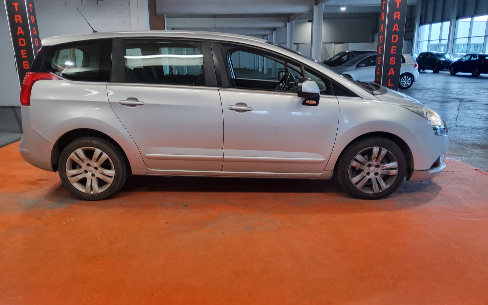 Peugeot 5008 1.6 HDI 115 bhp Active