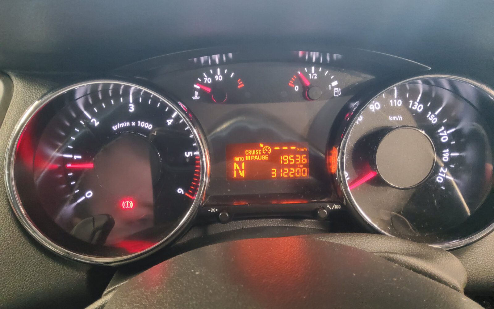 Peugeot 5008 1.6 HDI 115 bhp Active