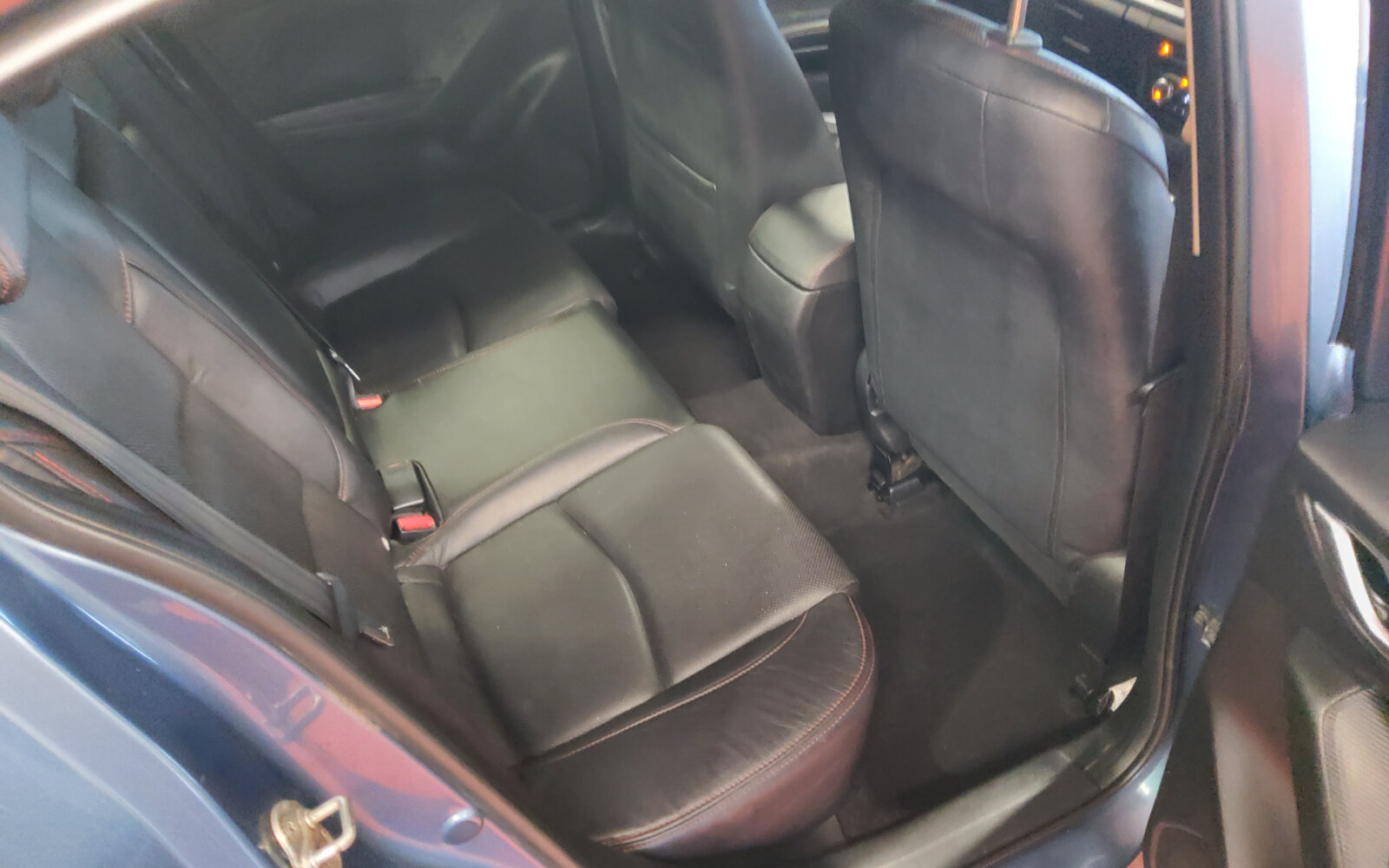 Mazda Mazda3 2.2D (150 hp) Platinum Black Leather 6MT