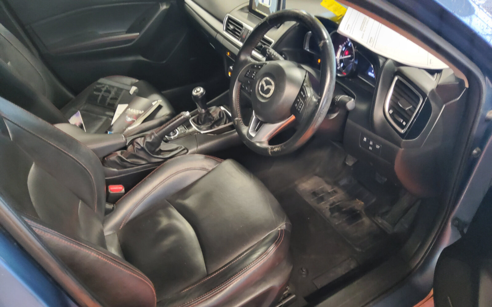 Mazda Mazda3 2.2D (150 hp) Platinum Black Leather 6MT