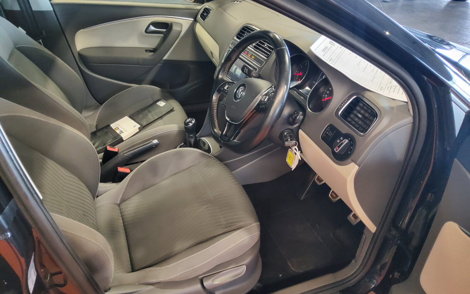 Volkswagen Polo 1.2 TSI 3DR 90HP Comfortline +