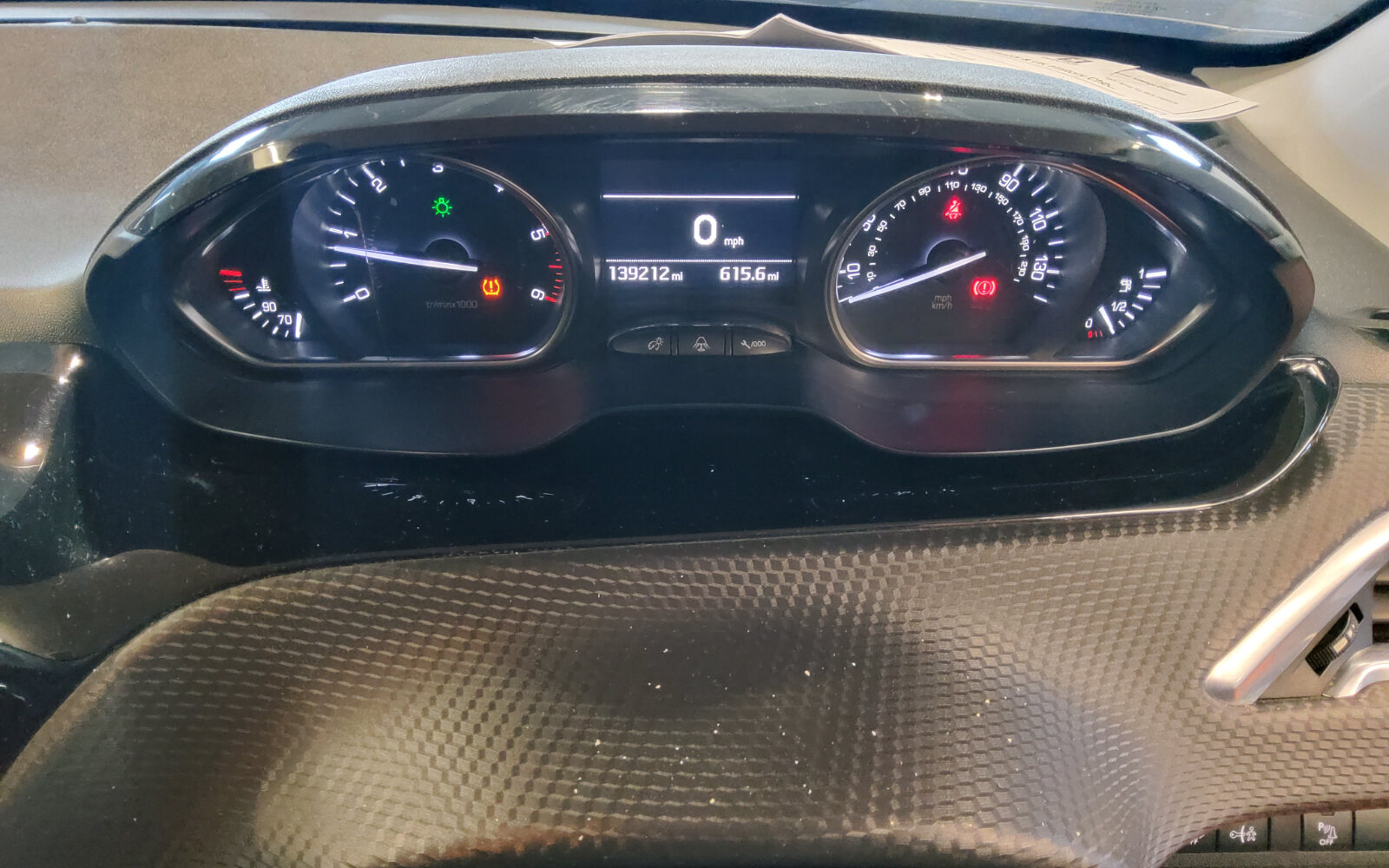 Peugeot 2008 1.6 BlueHDi 100bhp Allure