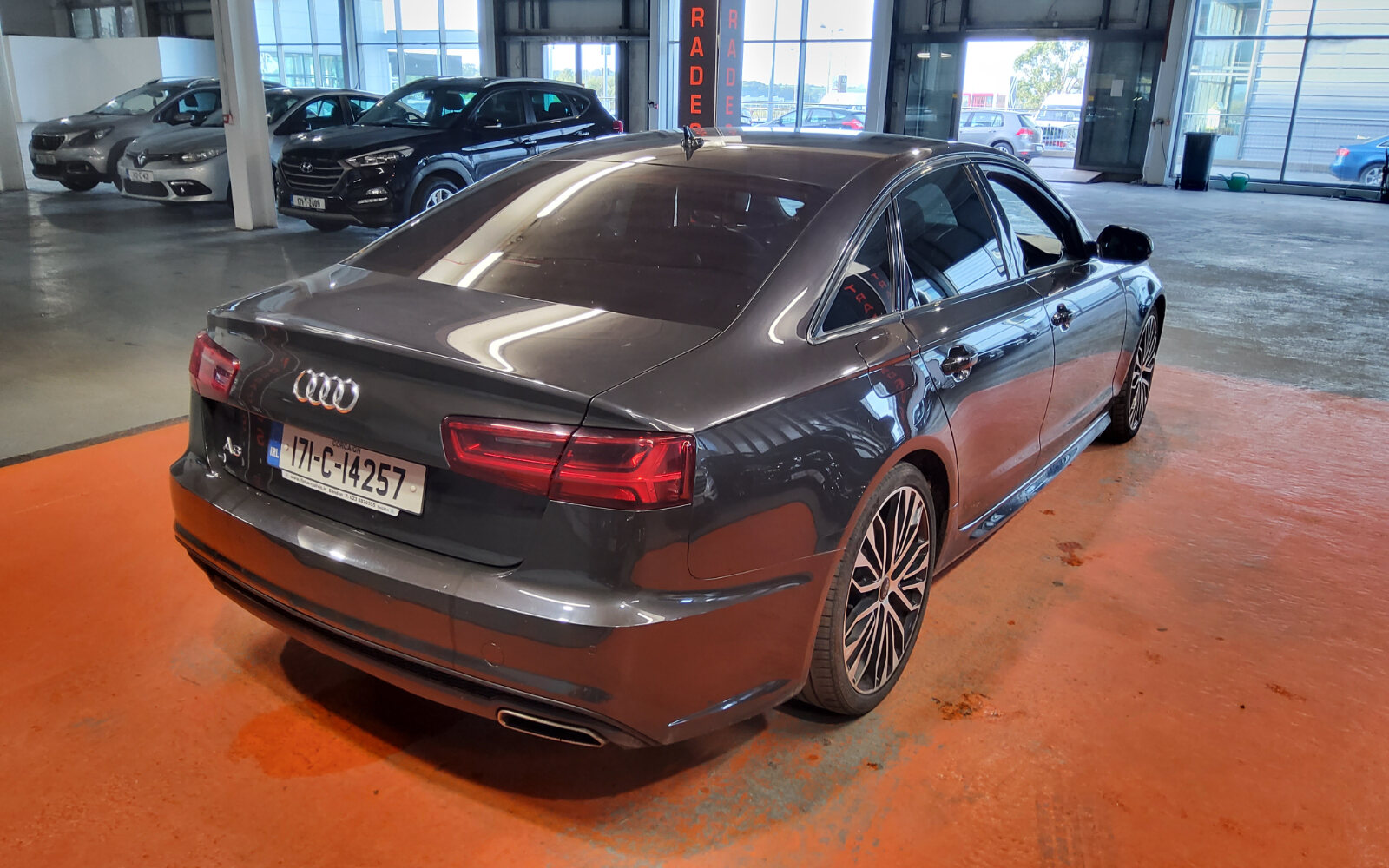 Audi A6 2.0TDI 190 Ultra S-Tronic Black Edition