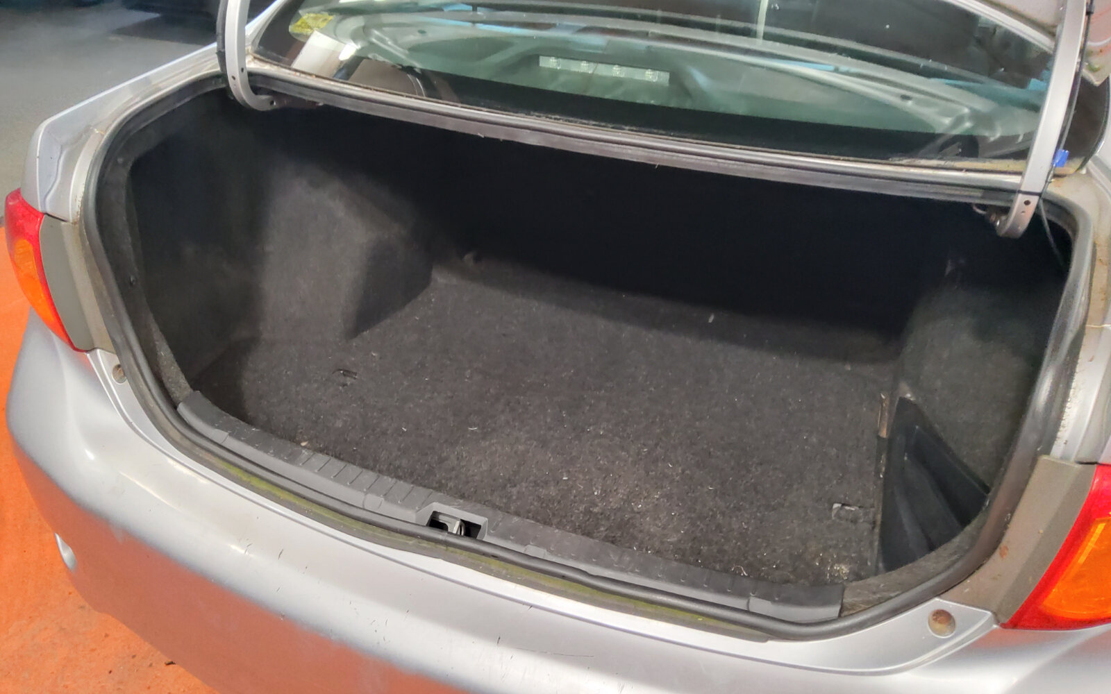 Toyota Corolla 1.4 VVT-i 4Dr Terra
