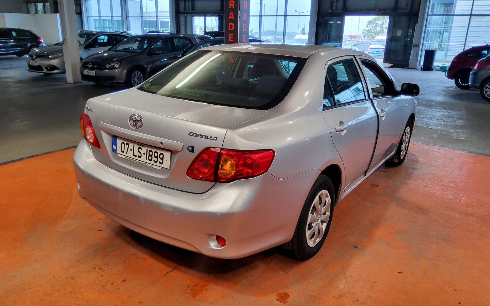 Toyota Corolla 1.4 VVT-i 4Dr Terra