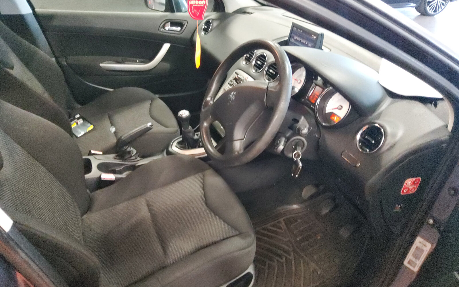 Peugeot 308 1.6 HDI 92BHP 5 dr S