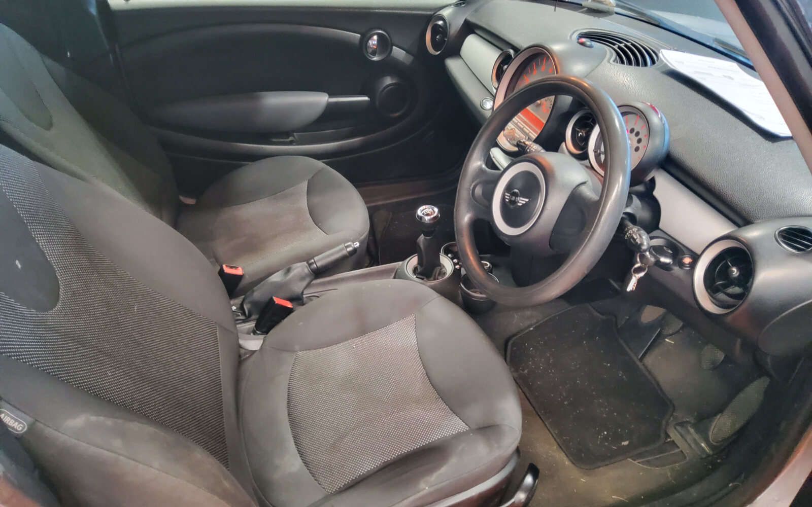Mini Cooper 1.6D COOPER