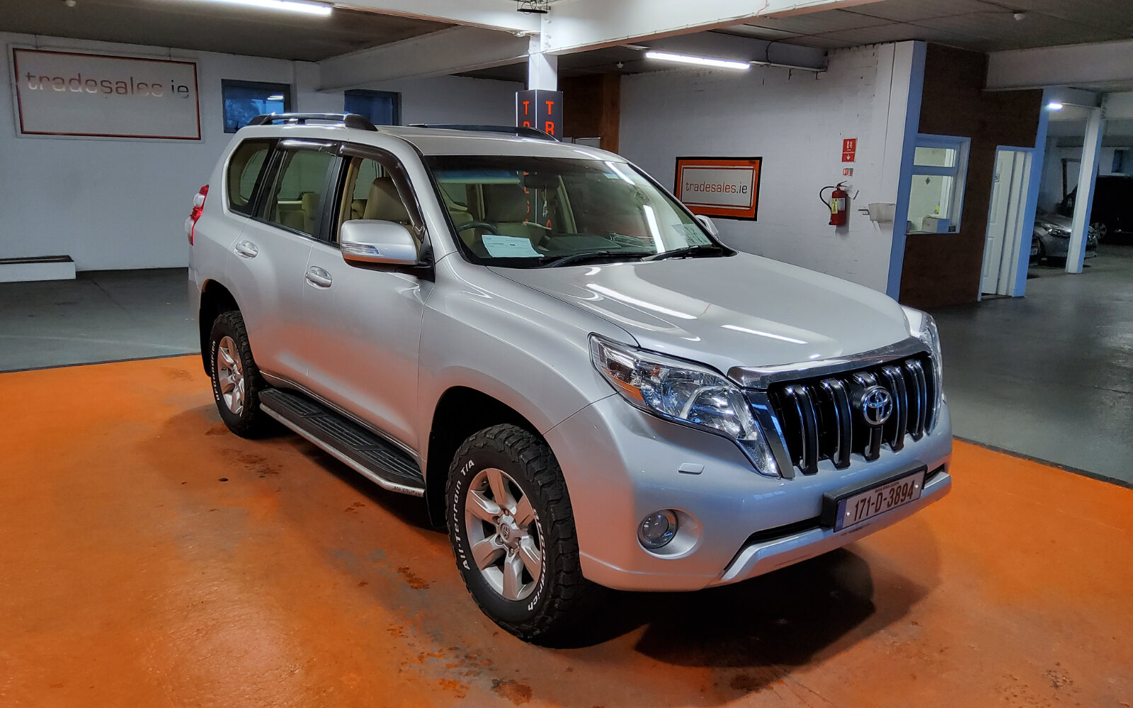 Toyota Land Cruiser 